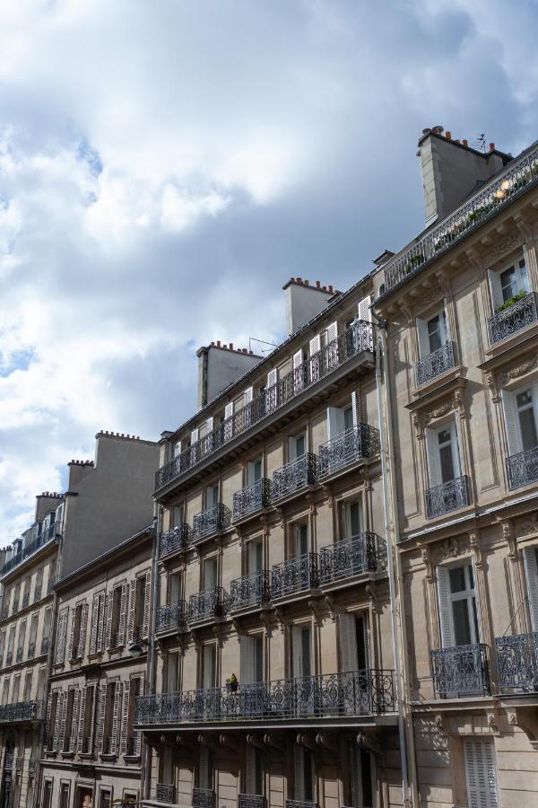 Tinah Paris, Champs Elysées Extérieur photo
